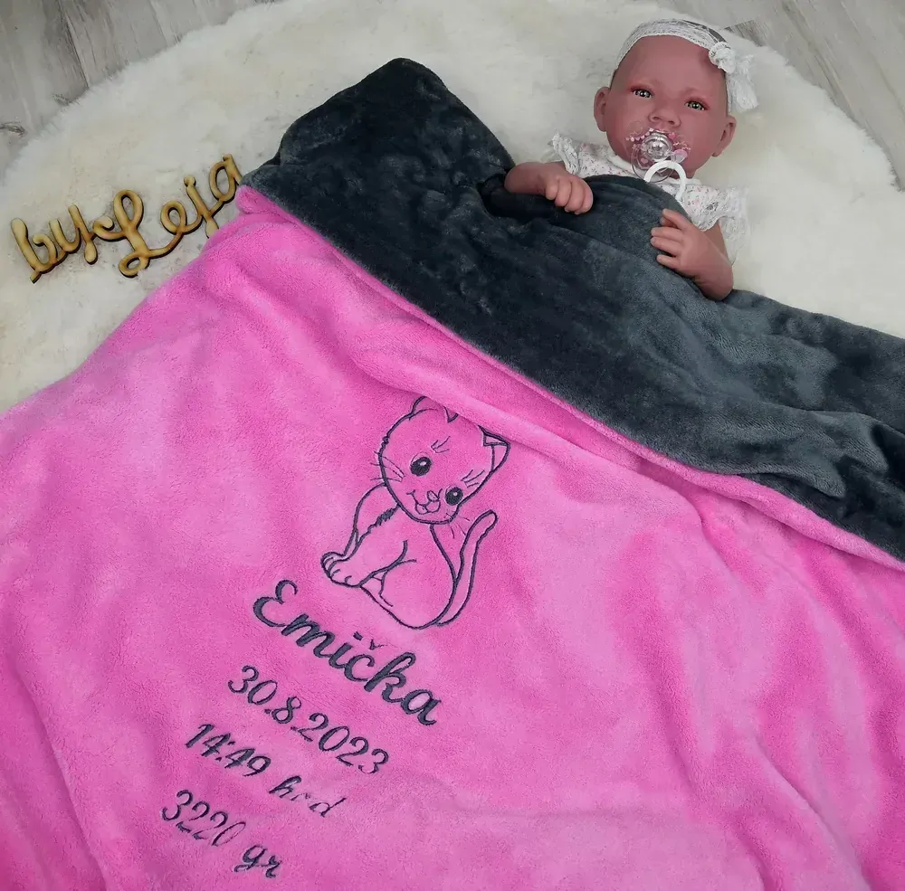 Deka pro miminko se jménem, obrázkem a údaji o narození